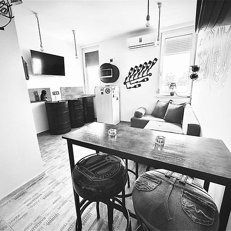 St Peter House Apartment Miskolc Exterior photo